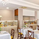 Ambrosiana Otel 3*