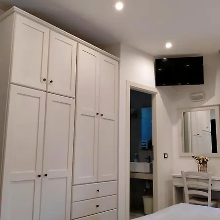 Ambrosiana Hotel 3*