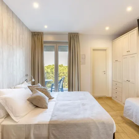 Hotel Ambrosiana 3*